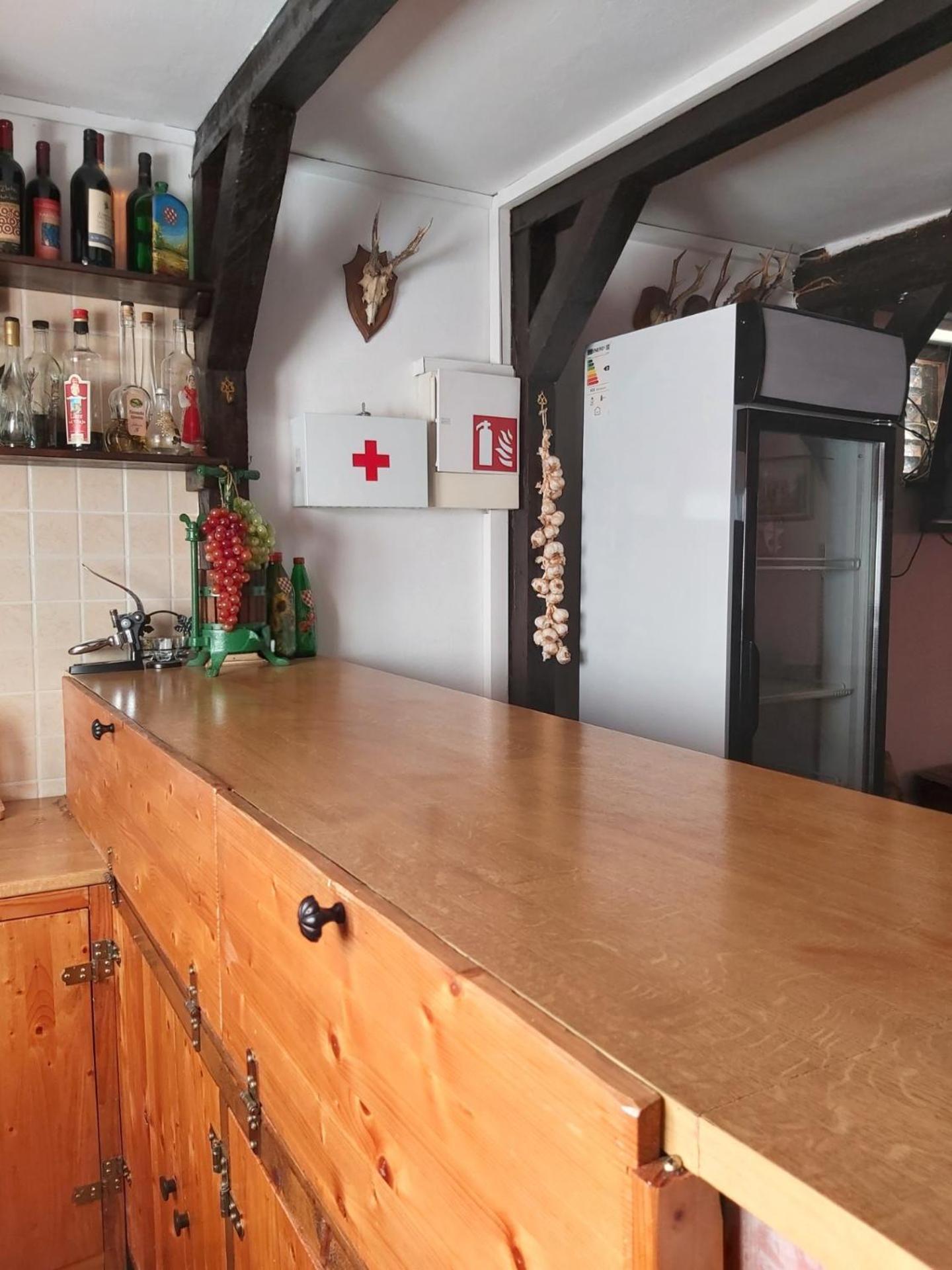 Hostal Izletiste Opatovac Exterior foto